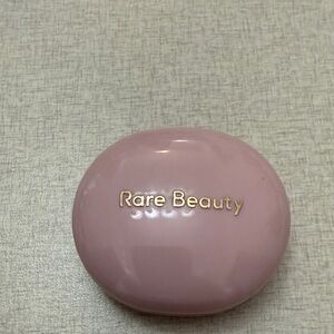Rare Beauty nearly neutral cream blush